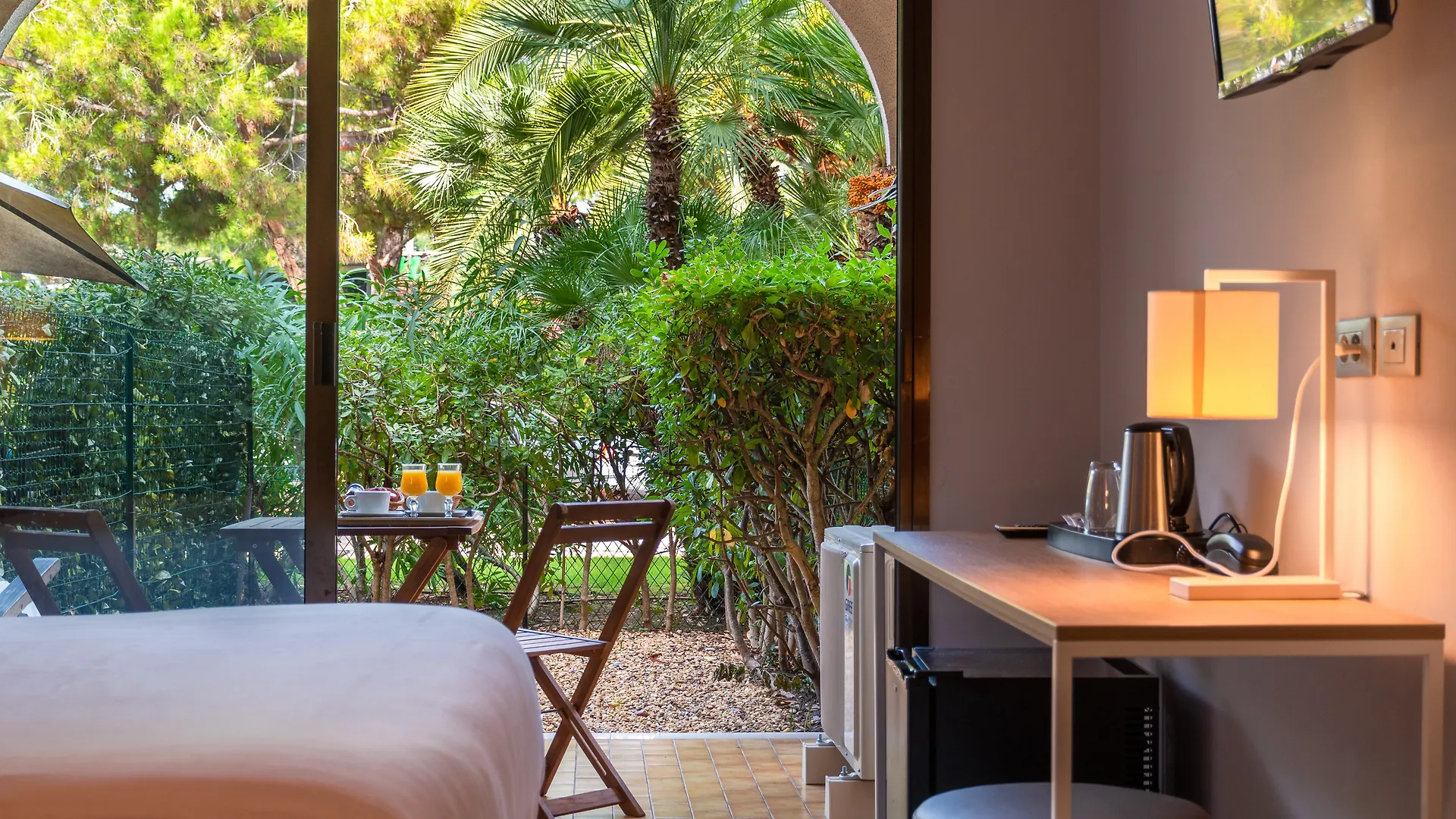 Hotel Bahia Villeneuve-Loubet